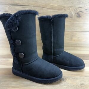 Bailey Button Triplet II Shearling BootUGG® Black 10